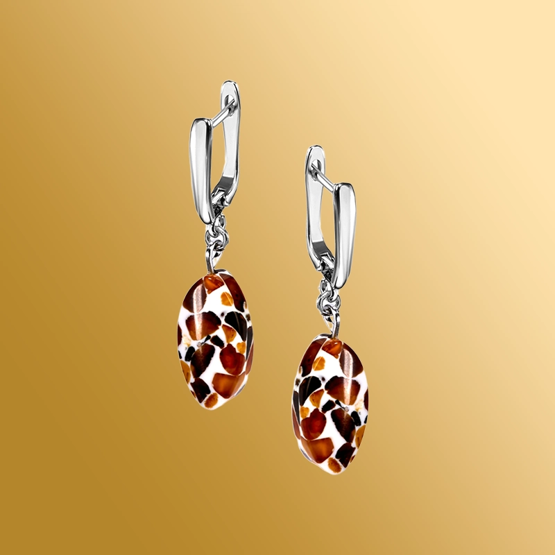 Серьги с янтарем и ювелирной смолой